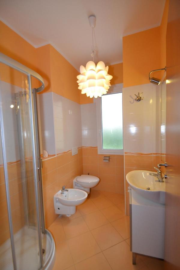 Villa Raffaella Bibione Bagian luar foto